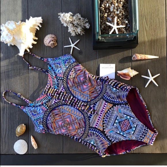 🌴☀️RED CARPET ONE PIECE☀️🌴 - Picture 2 of 6